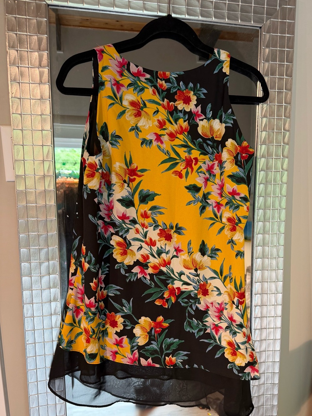 Zac & Rachel Floral Sleeveless Blouse | Layered Chiffon Hem | Size Small